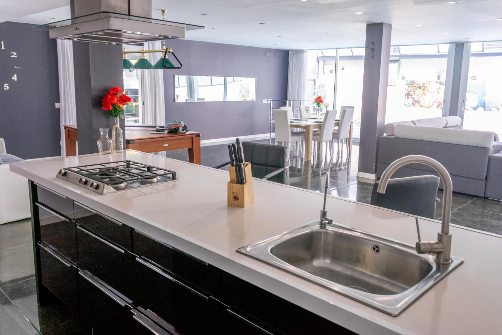 Luxurious Villa Marly II 카스테데펠스 외부 사진